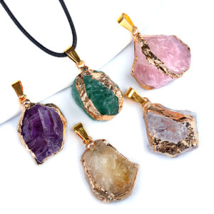 Customizable Raw Semi-Precious Stone Pendants - Manufacturer-Direct with OEM/ODM Service for Jewelry, Boho Fashion, and Retail Markets Amethyst rough stone gilded pendant