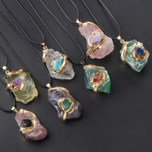 Customizable Semi-Precious Stone Wire-Wrapped Multi-Gem Rough Crystal Pendants - Manufacturer-Direct with OEM/ODM Service for Jewelry, Gifting, and Retail Markets Large gilded crystal pendant with multi-colored crystal stones